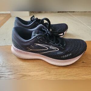 Brooks Glycerin 19 women's size 9